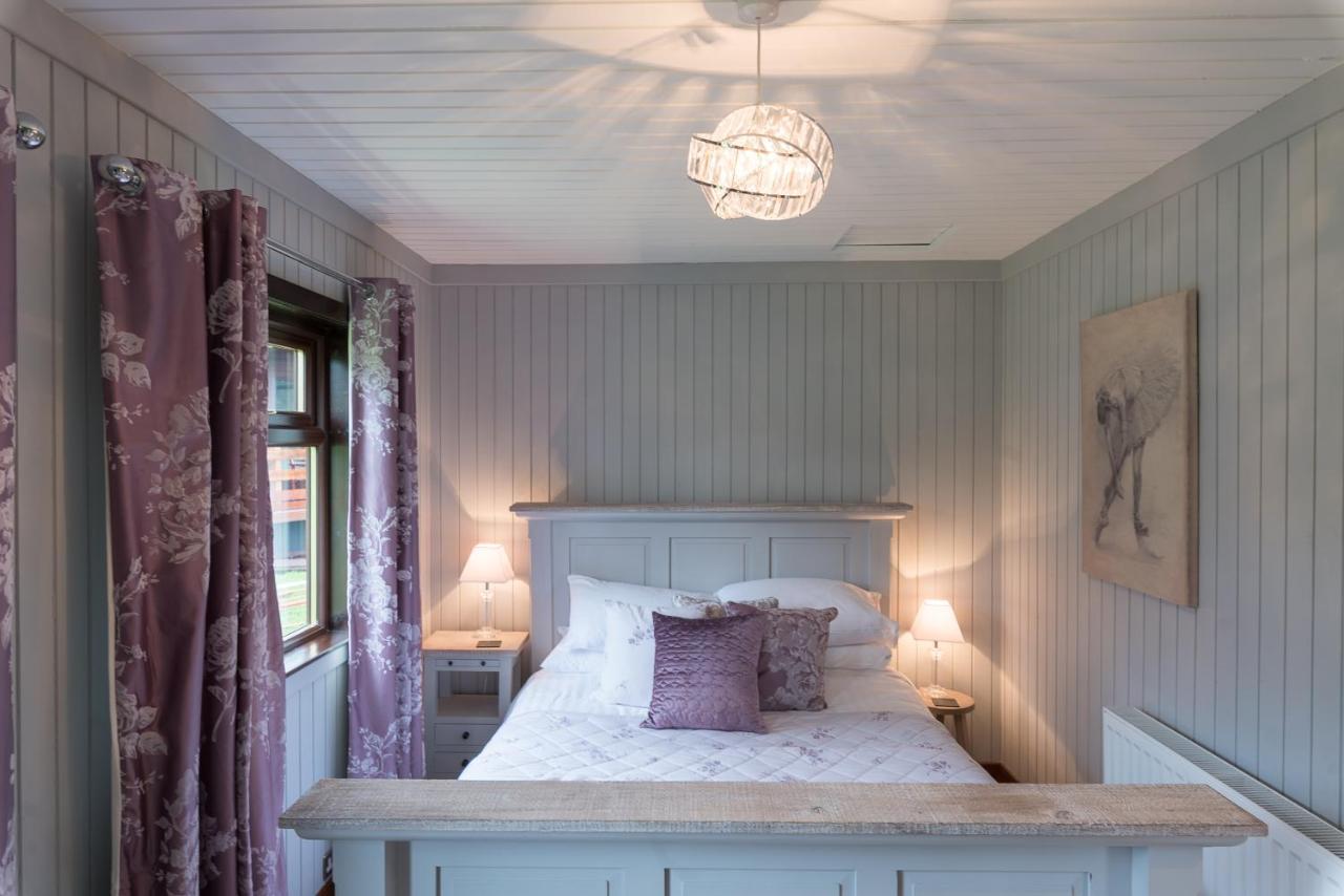 Bluebell Lodge 9 With Hot Tub Newton Stewart Ngoại thất bức ảnh