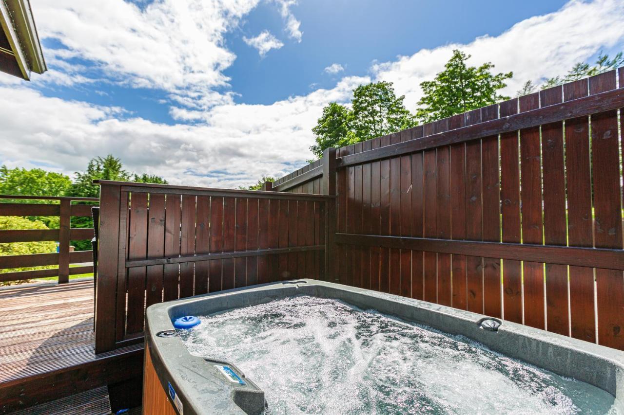 Bluebell Lodge 9 With Hot Tub Newton Stewart Ngoại thất bức ảnh